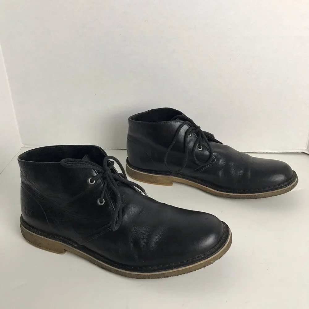 Ugg Mens Black Leather Chucka Boots Size 10 Minimalist Neutral Office Classic